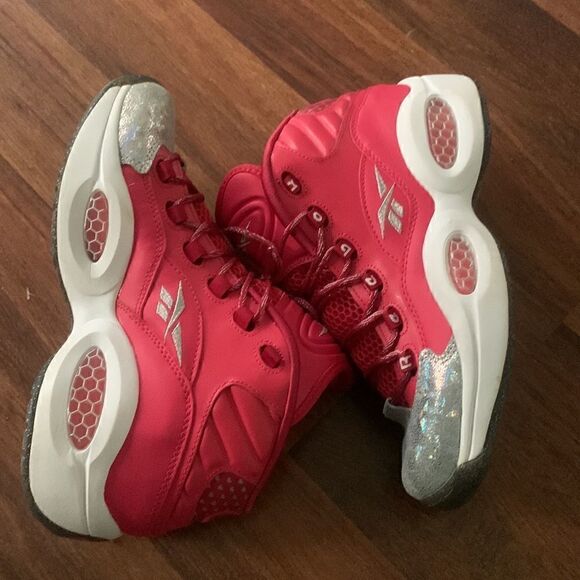 Reebok Question Mid Pink/Cherru-White-Silver size 7.5 - Picture 3 of 8